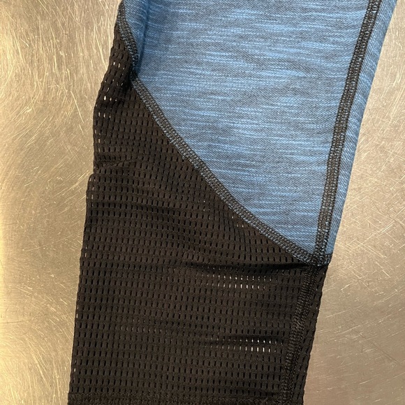 Chi Chi Active Wear Crop Yoga Pants women’s large (fit like medium) - Picture 8 of 8